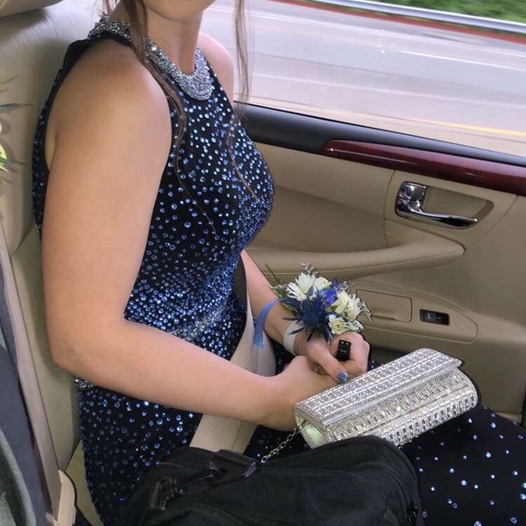 Prom dress - Picture 2 of 2